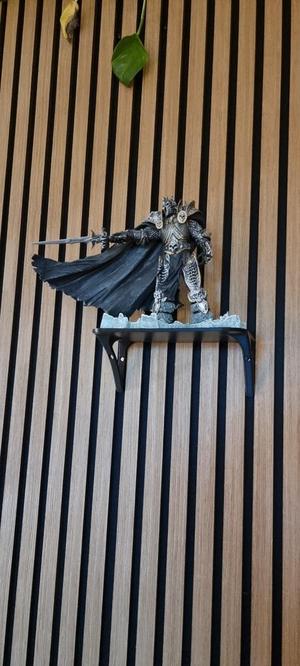 Screw terminal for CURLYHEAD_Media's shelves