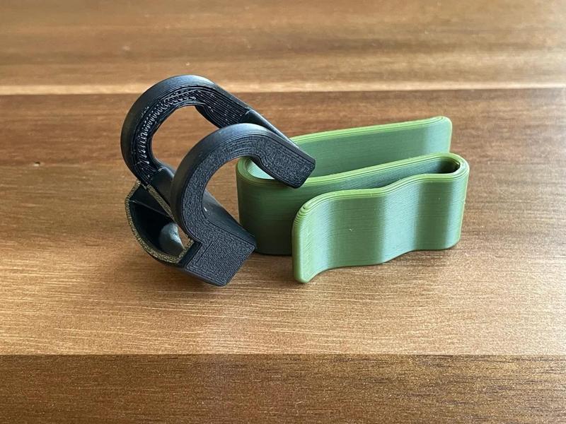 Rivian Sunglasses (vent hook + NEW visor clip)   