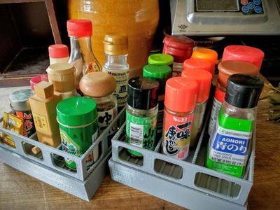 *Updated* - Two-piece "self-organizing" rack for Japanese seasoning jars