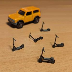 Electric Scooters 1/64 scale (FDM)
