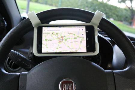 Phone Holder on steering wheel