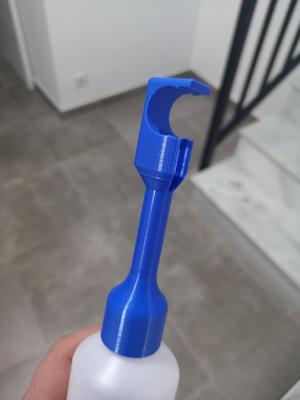 Support for electric thermostatic safety valve tank