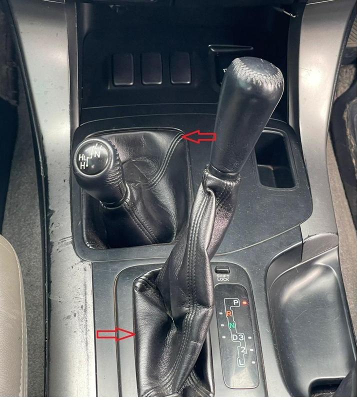 Toyota Land Cruiser Prado J120 Shift Boot Inner Retainer Clip (2003–2009)