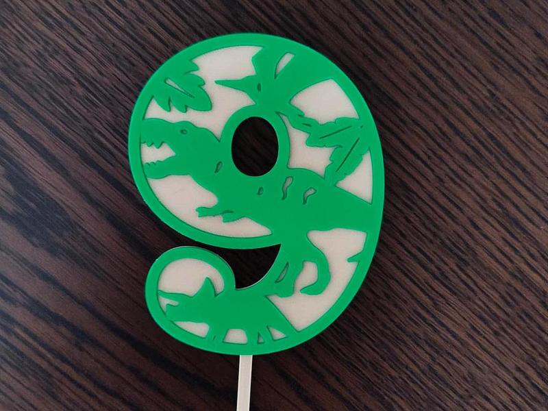 Number cake topper with dinosaurs - 9