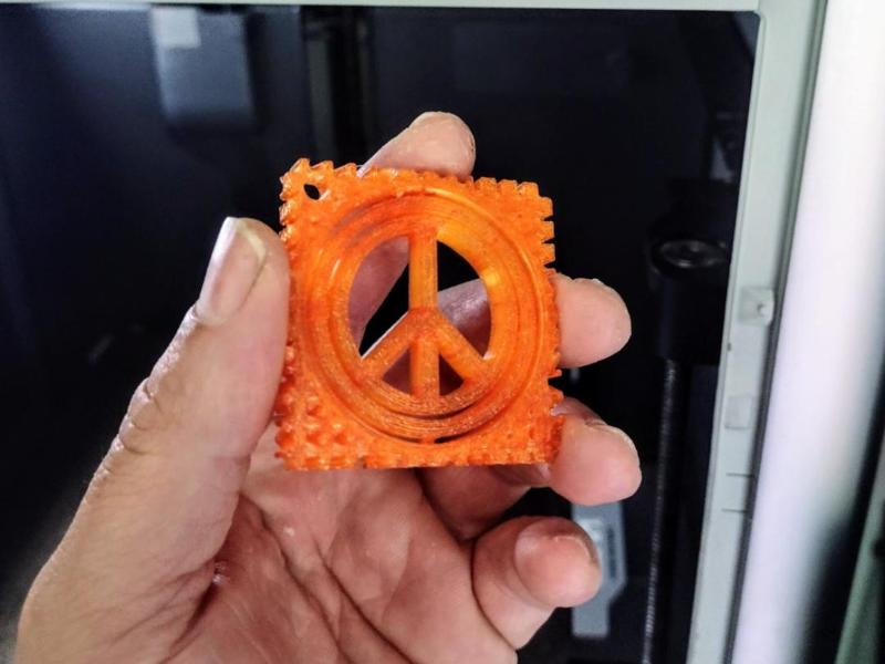 Peace Sign Keychain Gimbal