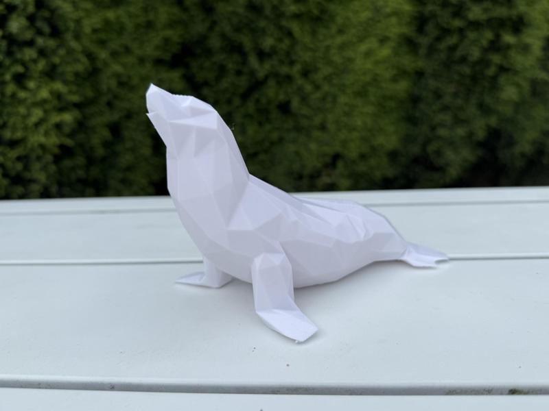 Low-Poly Seal Figurine – Minimalist 3D Print