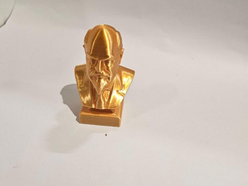 Lenin bust