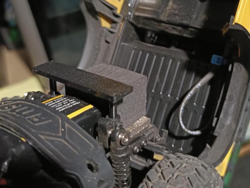 FMS FCX24M Body mount 