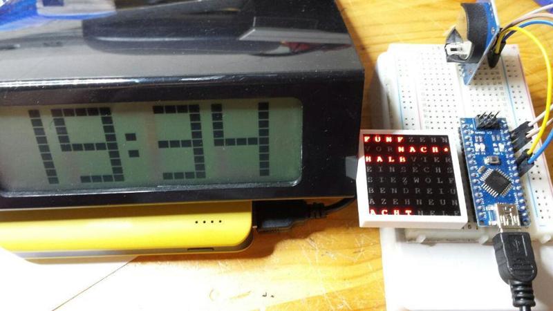 8x8 32x32mm word clock (based on MicroWordClock) / DE