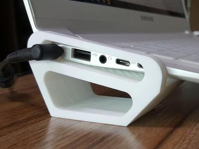  Laptop stand