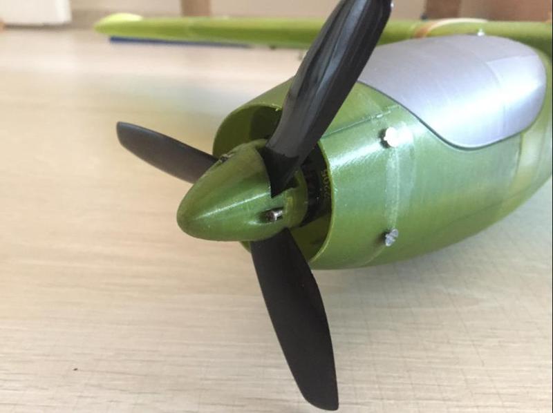 3 blade plane spinner