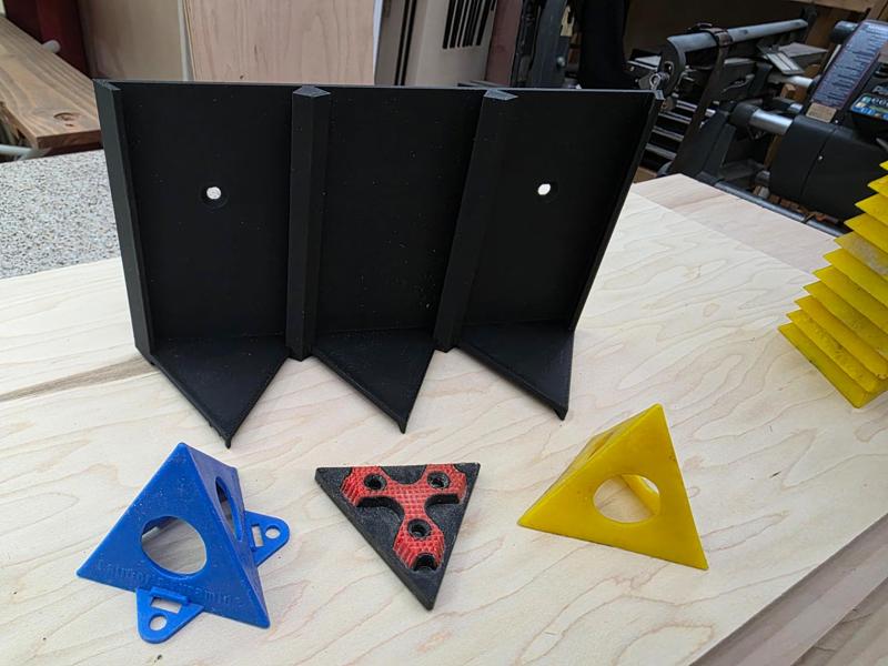 Triple 60mm Painter Pyramid Holders