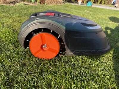 Bosch indego hight grip/aerating bolts wheel