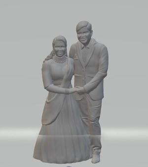 couple pose