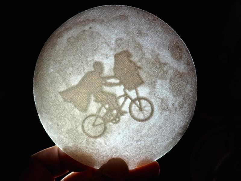 E.T. across the moon litophane