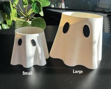 Ghost Vase, Cute Halloween Ghost Planter, Boo Bucket Decor, Organizer, Catch All, Makeup Brush Ghost Fall Mum Gift, Large and Small Size