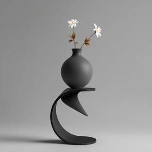 Vase Serenity – A Tranquil Touch for Your Flowers   