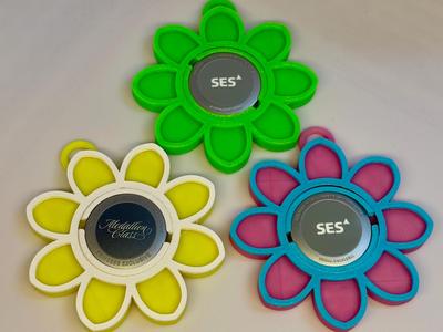 Princess Medallion Holder - Flower Pendant Fidget