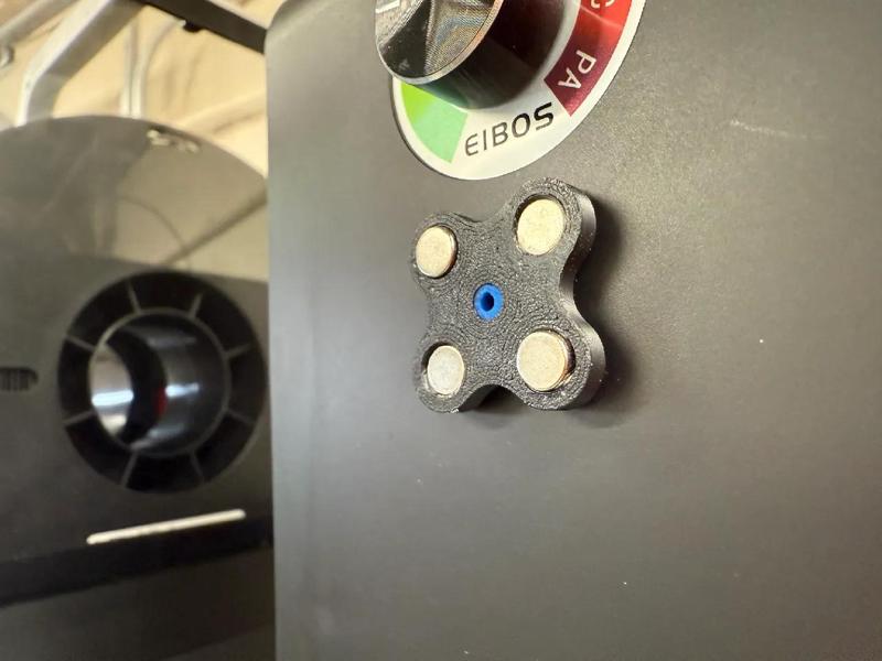 PTFE Tube Magnetic connector - dryer/drybox base   