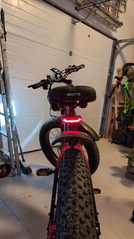 Support de feu arrière vélo Duotts S26   