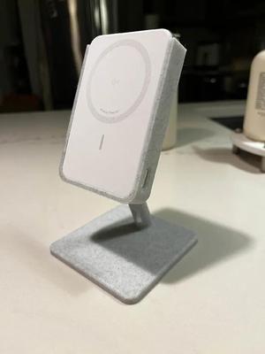 Stand for Anker MagGo Ultra-Slim Power Bank with Power Button Cutout   