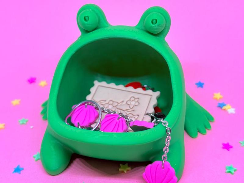 Frog jewelry dish / tray 