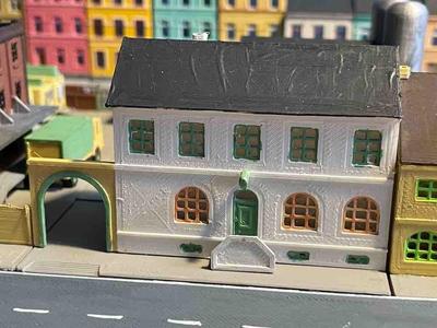 Brewery 1/3 - administration & pub (z-scale)