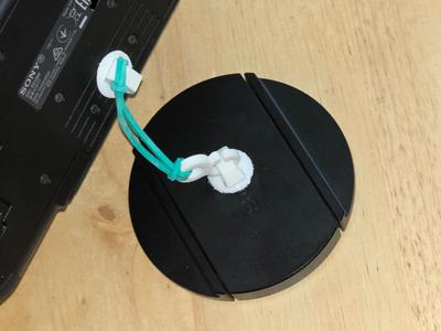 Camera Lens Cap Holder by @MeedyDoofa