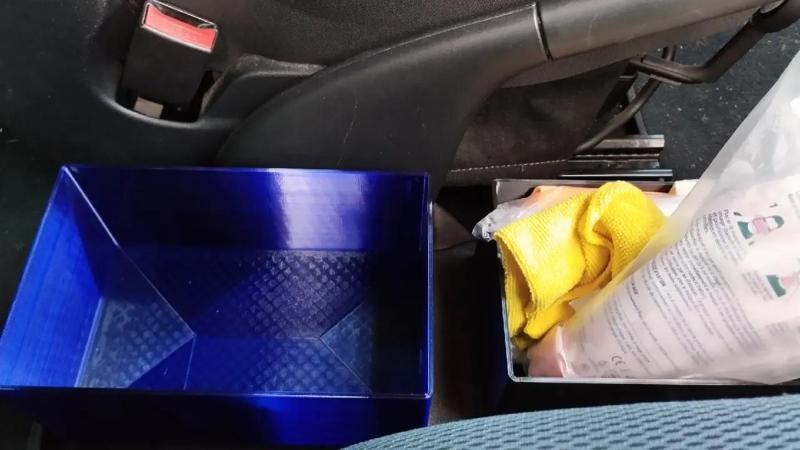 Bacs rangement pour Citroen Berlingo II 2010 (Storage tray)   