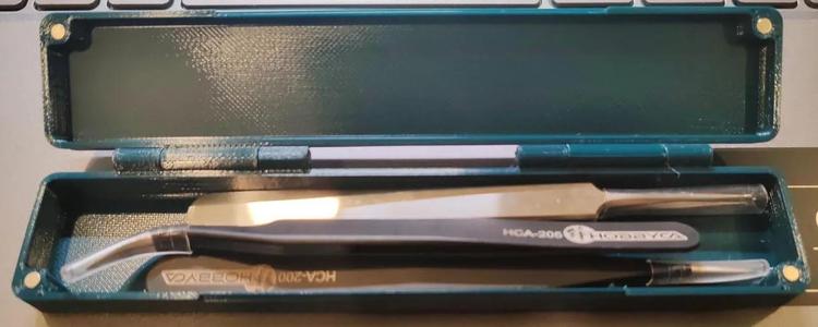 Case for tweezers   
