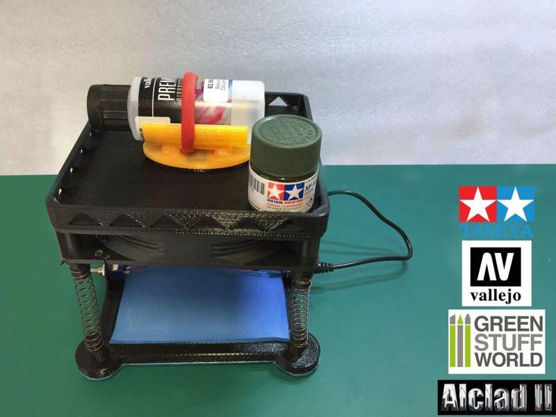 Model Paint Mixer from a 140mm PC fan