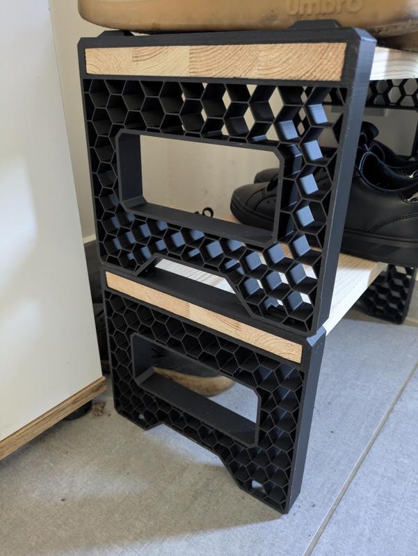 Shoe rack - for standard 200x18 (mm) OBI boards