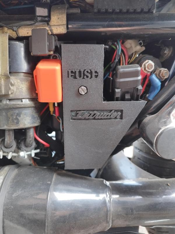 Suzuki Intruder Vs 750- 800 Fuse Box Cover