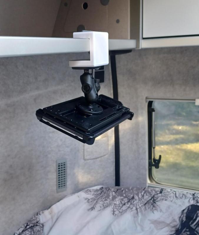 Ram mount for Hymer