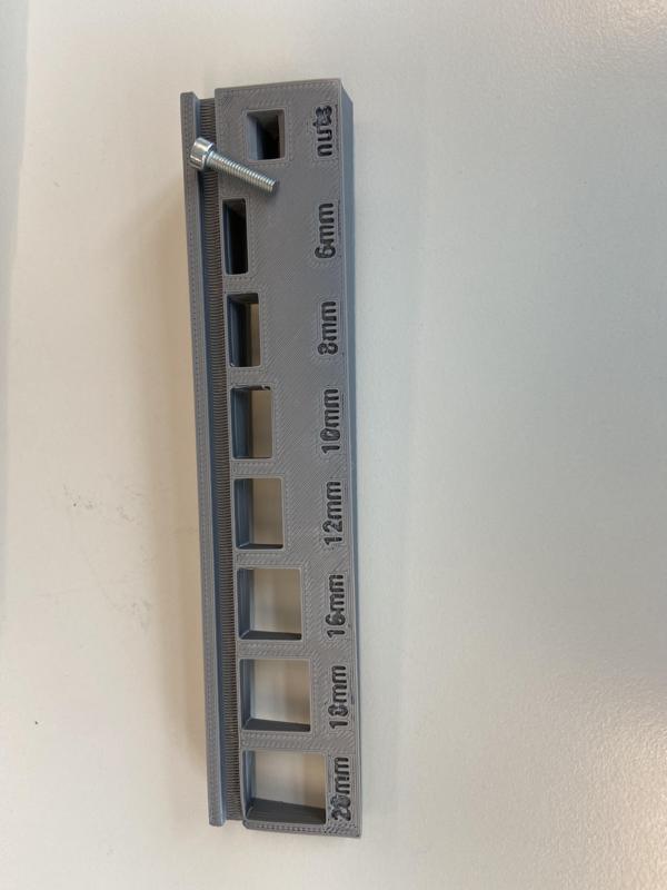 Amazing Gridfinity M4 Bolt Sorter Top (4mm Screw Heads)