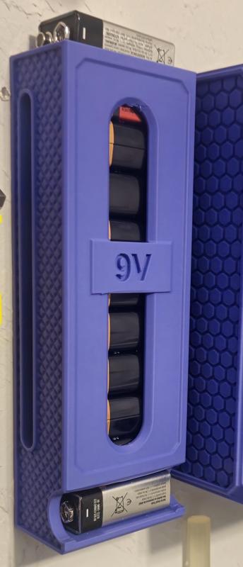 Battery dispenser 9V.  Wall mountable