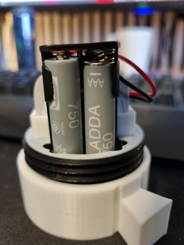 Tripple A battery holder