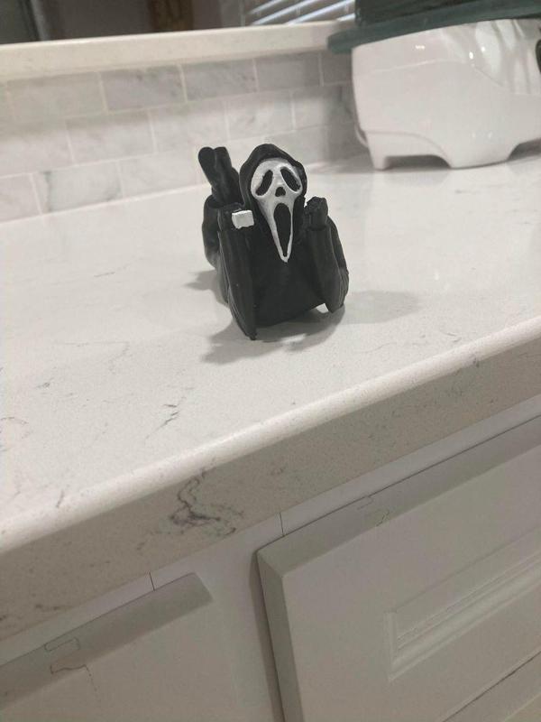 "You like scary movies too?" Ghostface