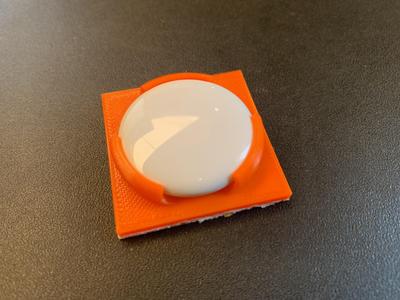 AirTag holder remix, metal cover facing down