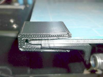 Heat_bed_clip_and_wedge