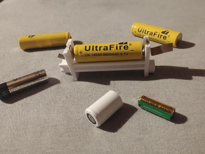 Universal Battery charging dock / 18650 / 