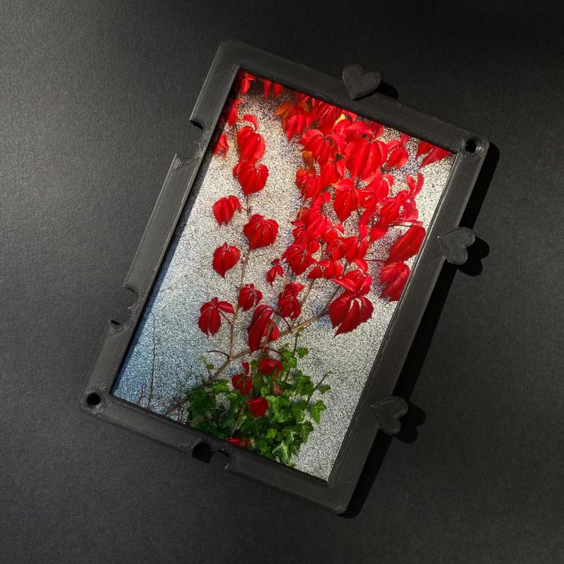 Heart puzzle photo frame