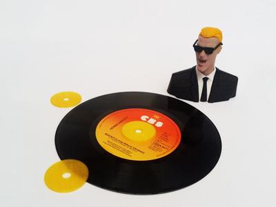 MAX HEADROOM 45 rpm (45t) adaptator
