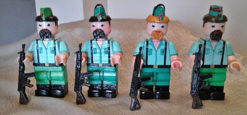 LEGO GIANT SOLDADO LEGIONARIO ESPAÑOL