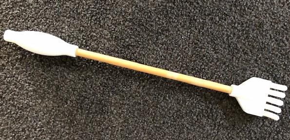 Back scratcher