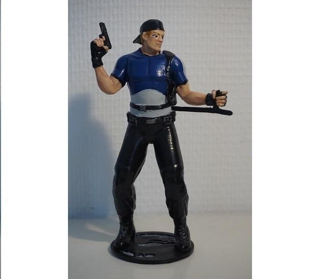 Mortal Kombat 3 Stryker Statue