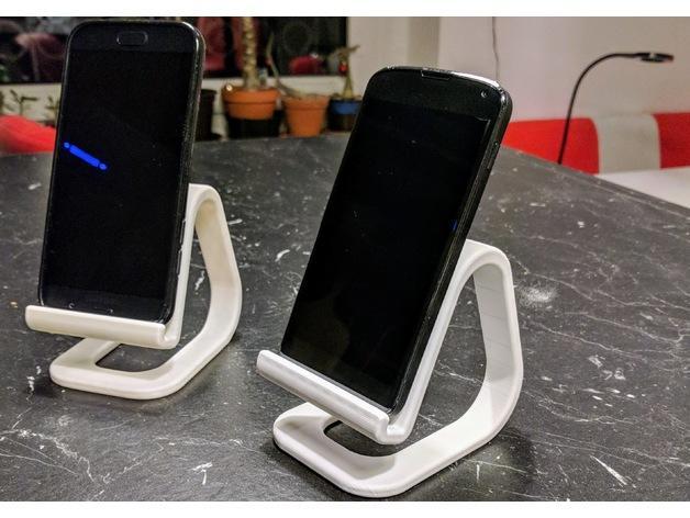 Universal Phone Stand (even for large phones)