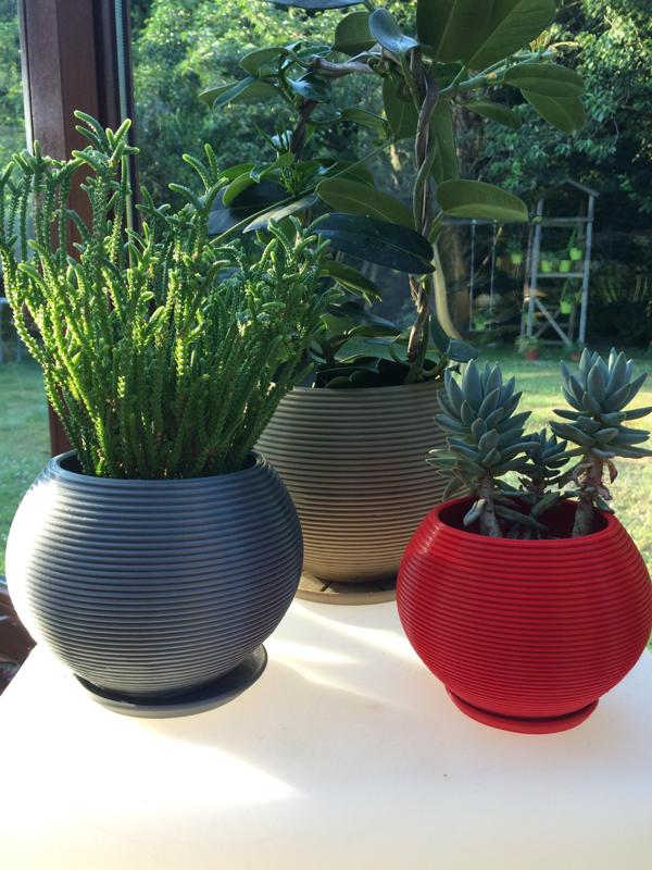 Flowers pot "stratoball"