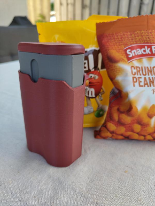 Snack Dispenser - Snack Feeder