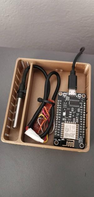 NodeMCU ESP8266 sensor case with DS18B20 place